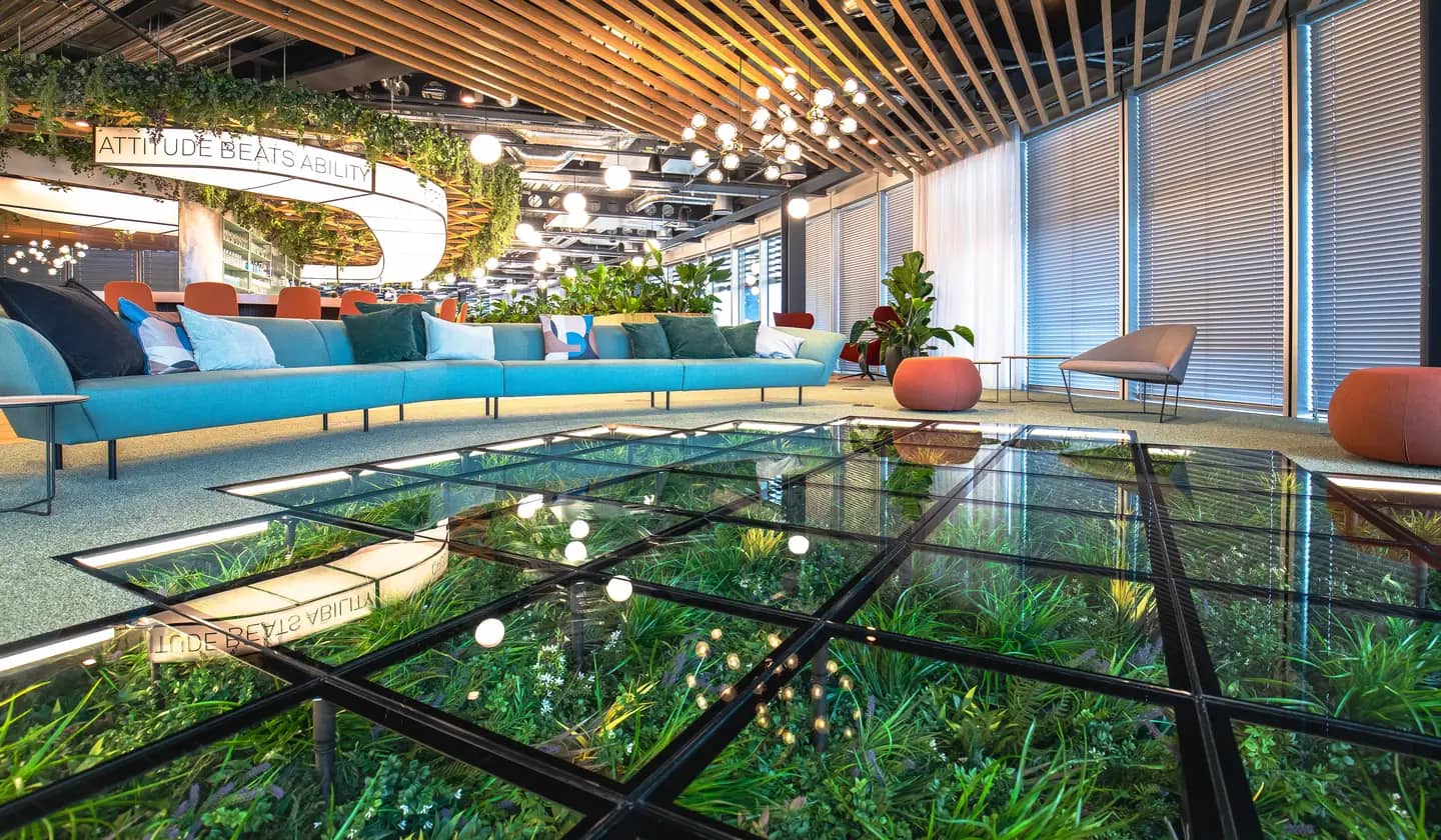 Gallery slider image