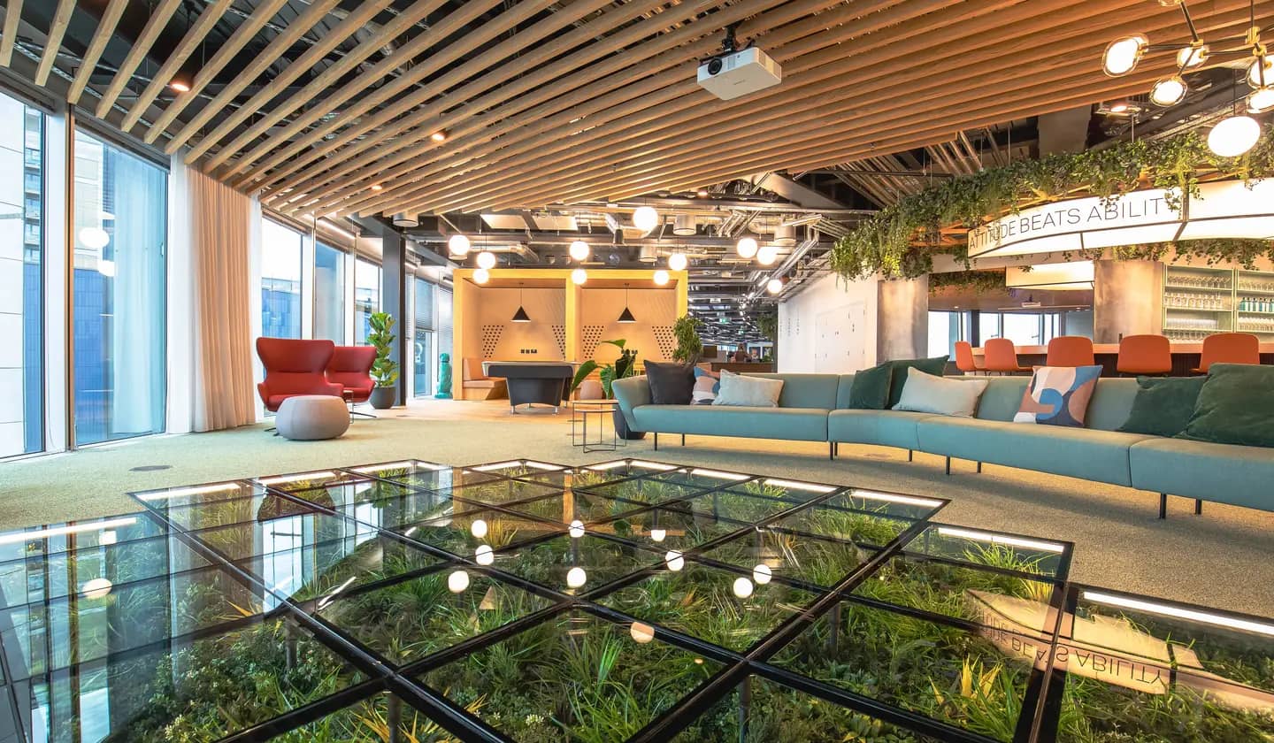 Gallery slider image